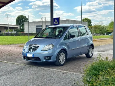 Occasion Lancia Musa 95 PK (69 kW) 2010 Blauw MPV