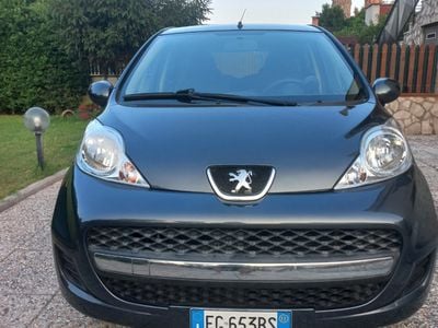 Usata Peugeot 107 68 CV (50 kW) 2011 Nero Utilitaria
