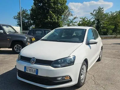 Usata VW Polo Comfortline 75 CV (55 kW) 2015 Bianco Berlina