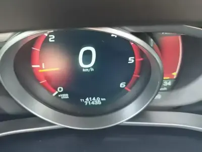 Usata Volvo V40 R-Design 2014 Grigio Station wagon