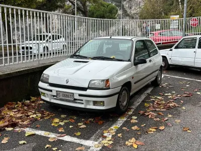 Occasion Renault Clio 137 PK (100 kW) 1991 Hatchback