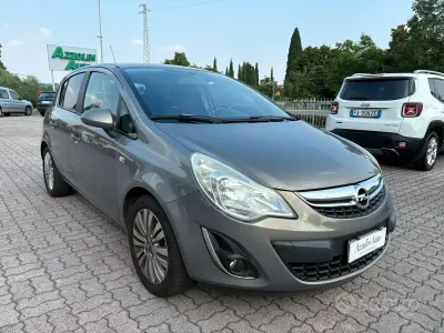 Usata Opel Corsa 86 CV (63 kW) 2011 Grigio Utilitaria