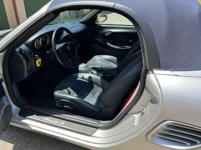 Usata Porsche 986 Boxster 260 CV (191 kW) 2002 Argento Cabrio