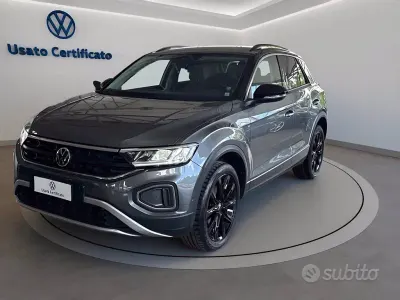 Usata VW T-Roc Life 150 CV (110 kW) 2023 Grigio SUV