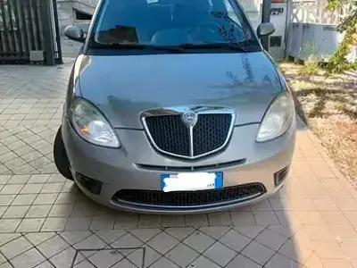 Usata Lancia Ypsilon