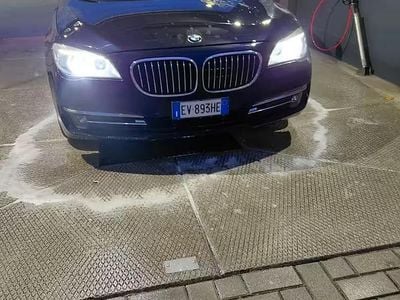 Usata BMW 730 258 CV (189 kW) 2014 Blu Berlina