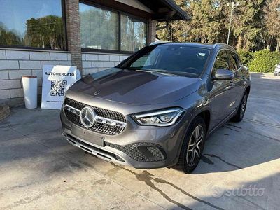 Usata Mercedes GLA200 150 CV (110 kW) 2022 Grigio SUV