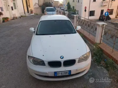 Usata BMW 116 116 CV (85 kW) 2011 Bianco Utilitaria