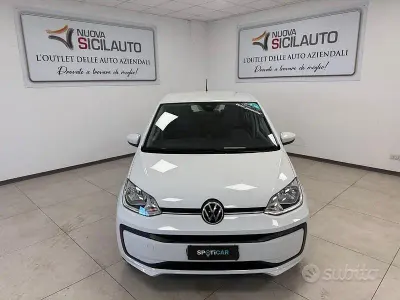 Begagnad VW up! Move 65 HK (47 kW) 2021 Vit Halvkombi