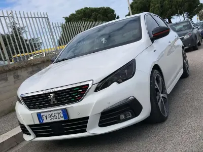 Usata Peugeot 308 GT-line 131 CV (96 kW) 2019 Bianco Berlina