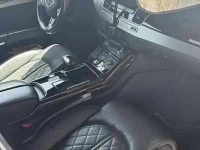 Usata Audi A8 262 CV (192 kW) 2015 Nero Berlina