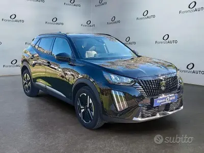 Usata Peugeot 2008 Allure 101 CV (74 kW) 2024 Nero SUV