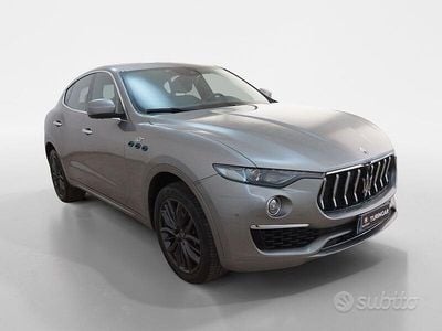 Begagnad Maserati Levante GT 330 HK (242 kW) 2022 Grå SUV