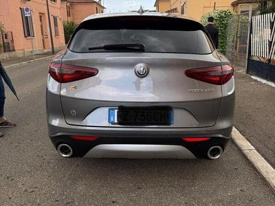 Usata Alfa Romeo Stelvio 190 CV (139 kW) 2020 Grigio SUV