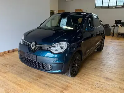 Begagnad Renault Twingo Signature 65 HK (47 kW) 2023 Blå Halvkombi