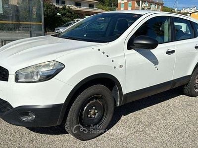 Usata Nissan Qashqai Acenta 110 CV (80 kW) 2010 Bianco SUV