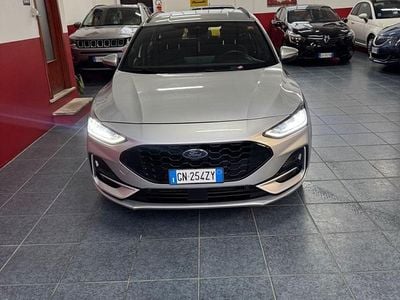 Usata Ford Focus ST-Line 155 CV (114 kW) 2023 Argento Station wagon