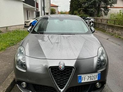 Usata Alfa Romeo Giulietta 120 CV (88 kW) 2016 Grigio Utilitaria