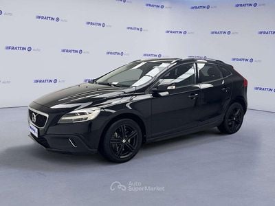Usata Volvo V40 CC Kinetic 120 CV (88 kW) 2016 Nero Station wagon