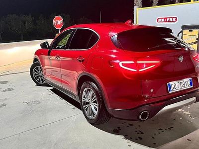 Usata Alfa Romeo Stelvio Super 160 CV (117 kW) 2020 Rosso SUV
