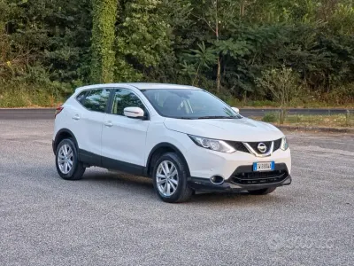 Usata Nissan Qashqai Tekna 110 CV (80 kW) 2014 Bianco SUV