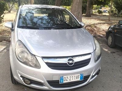 Usata Opel Corsa 90 CV (66 kW) 2010 Grigio Utilitaria