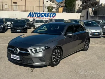 Usata Mercedes A180 Executive 116 CV (85 kW) 2021 Grigio Berlina