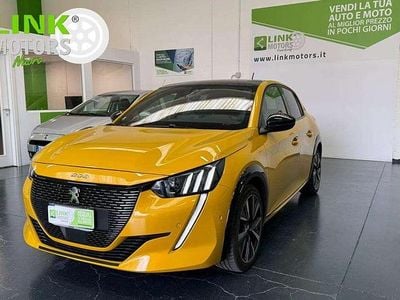 Usata Peugeot 208 GT-line 101 CV (74 kW) 2020 Oro Utilitaria