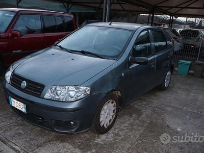 Usata Fiat Punto 69 CV (50 kW) 2004 Grigio Utilitaria