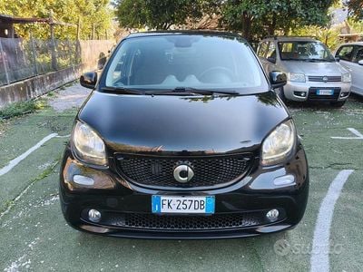 Usata Smart ForFour 71 CV (52 kW) 2017 Nero Utilitaria