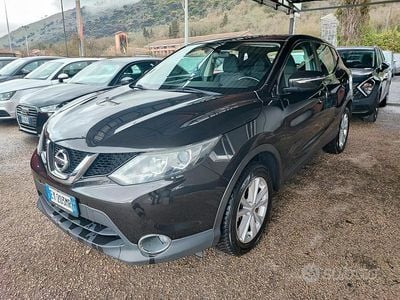 Usata Nissan Qashqai Tekna 115 CV (84 kW) 2015 Nero SUV