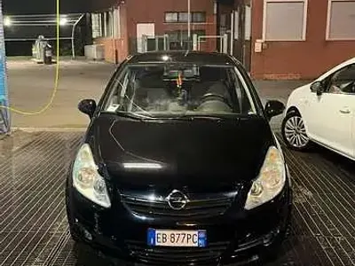 Używany Opel Corsa Club 86 KM (63 kW) 2010 Czarny Hatchback