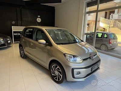 Begagnad VW up! Move 60 HK (44 kW) 2019 Grå Halvkombi