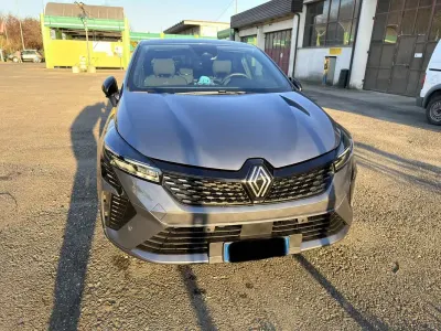 Begagnad Renault Clio V Esprit Alpine 145 HK (106 kW) 2024 Sedan