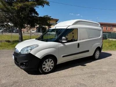 Usata Opel Combo 105 CV (77 kW) 2018 Bianco Monovolume