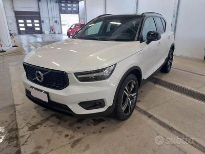 Usata Volvo XC40 R-Design 129 CV (94 kW) 2021 Bianco SUV