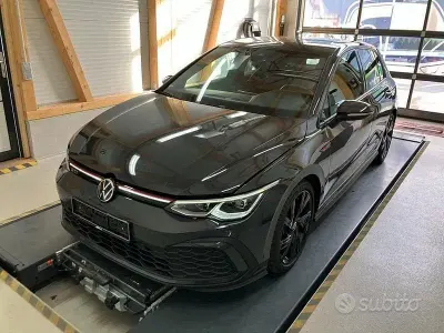 Usata VW Golf VIII GTI 245 CV (180 kW) 2023 Grigio Berlina