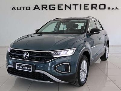 Usata VW T-Roc Life 150 CV (110 kW) 2025 Petroleum blue met SUV
