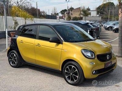 Usata Smart ForFour Passion 90 CV (66 kW) 2017 Giallo Utilitaria