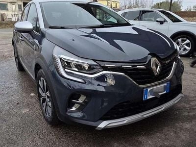 Usata Renault Captur Engineered 94 CV (69 kW) 2023 SUV