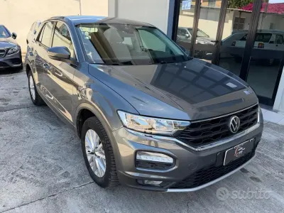Usata VW T-Roc Sport 150 CV (110 kW) 2021 Grigio SUV