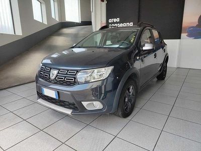 Grigio Usata 2017 Dacia Sandero Utilitaria | 8800 € (Buon prezzo)