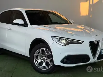 Usata Alfa Romeo Stelvio Executive 190 CV (139 kW) 2021 Bianco SUV