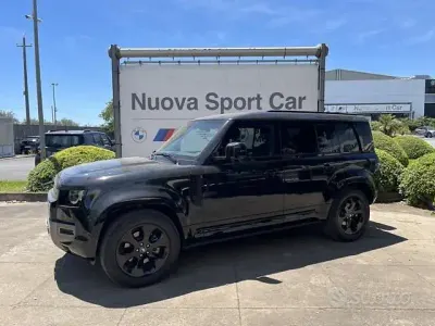 Usata Land Rover Defender SE Dynamic 200 CV (147 kW) 2024 Nero SUV
