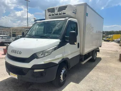 Usata Iveco Daily 150 CV (110 kW) 2017 Bianco Furgone