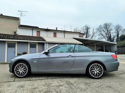 Usata BMW 320 Cabriolet Comfort Edition 170 CV (125 kW) 2009 Grigio Cabrio