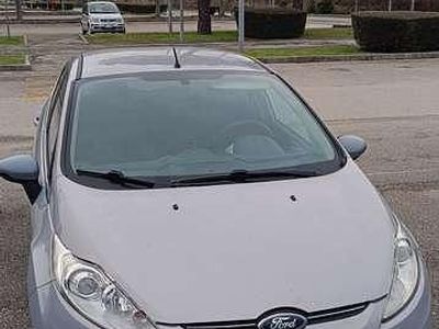 Usata Ford Fiesta Titanium 95 CV (69 kW) 2012 Utilitaria