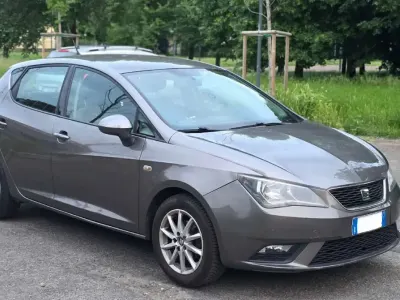 Usata Seat Ibiza 75 CV (55 kW) 2015 Grigio Berlina