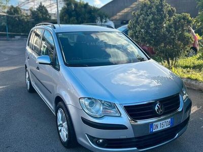 usata VW Touran 1.6 benz/gpl