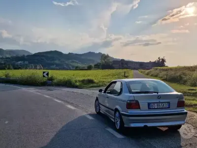 Usata BMW 316 Efficient Dynamics 105 CV (77 kW) 1999 Berlina